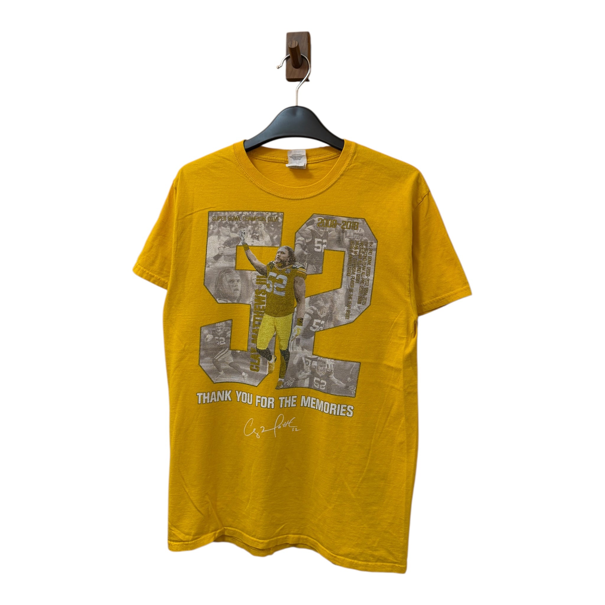 GRAPHIC TEE