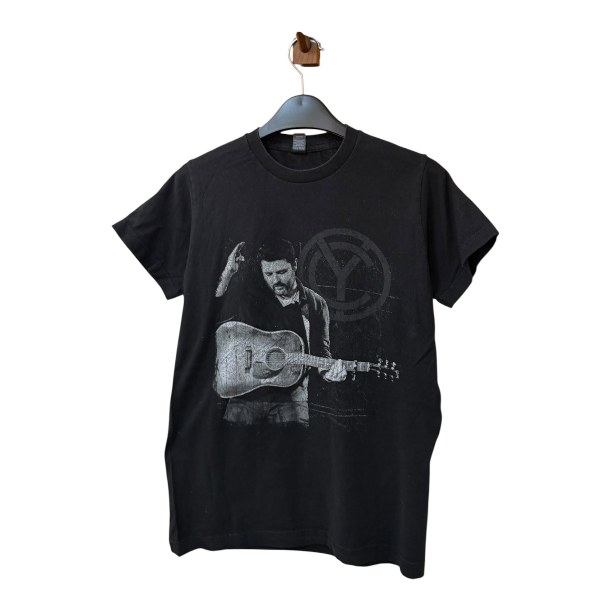 GRAPHIC TEE