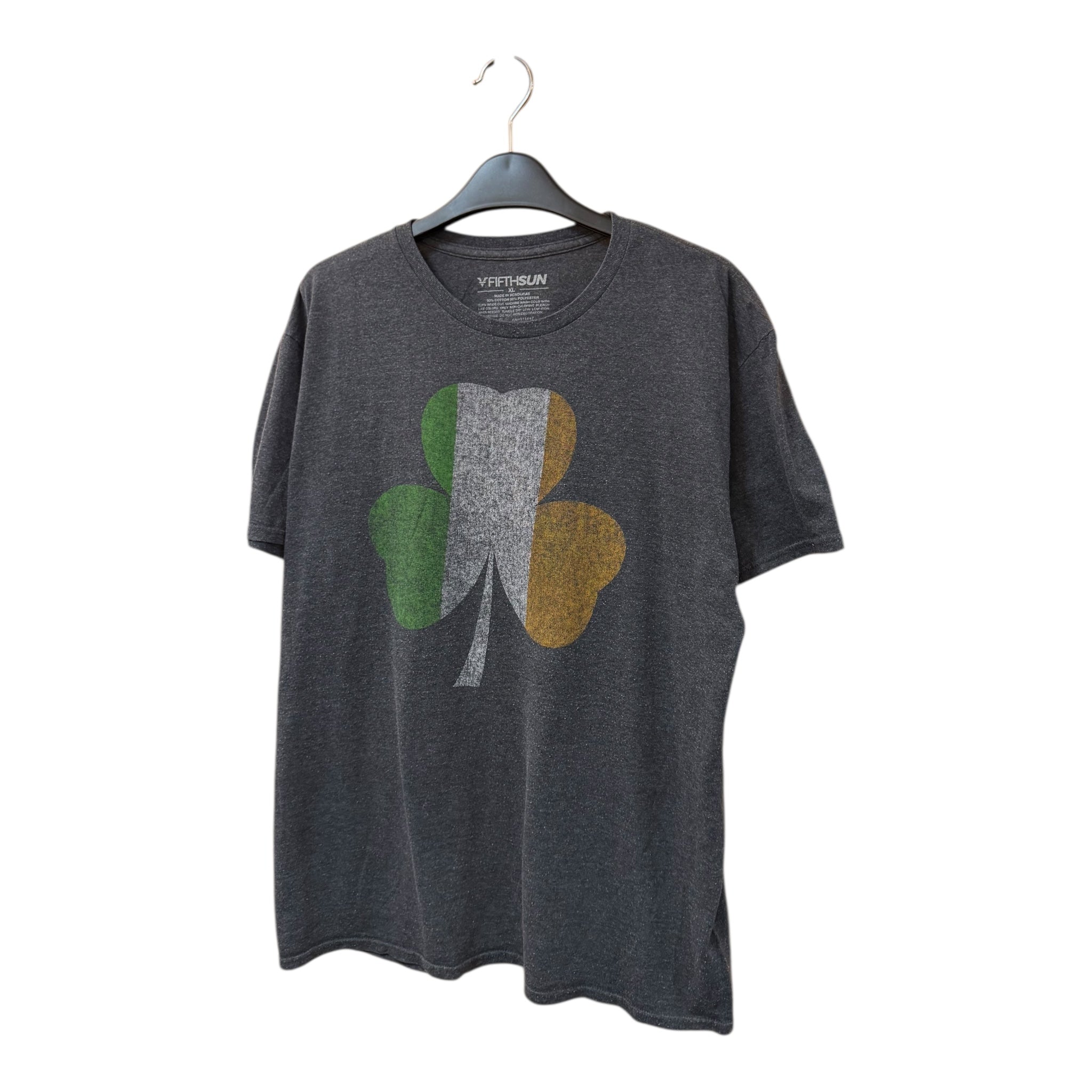 GRAPHIC TEE